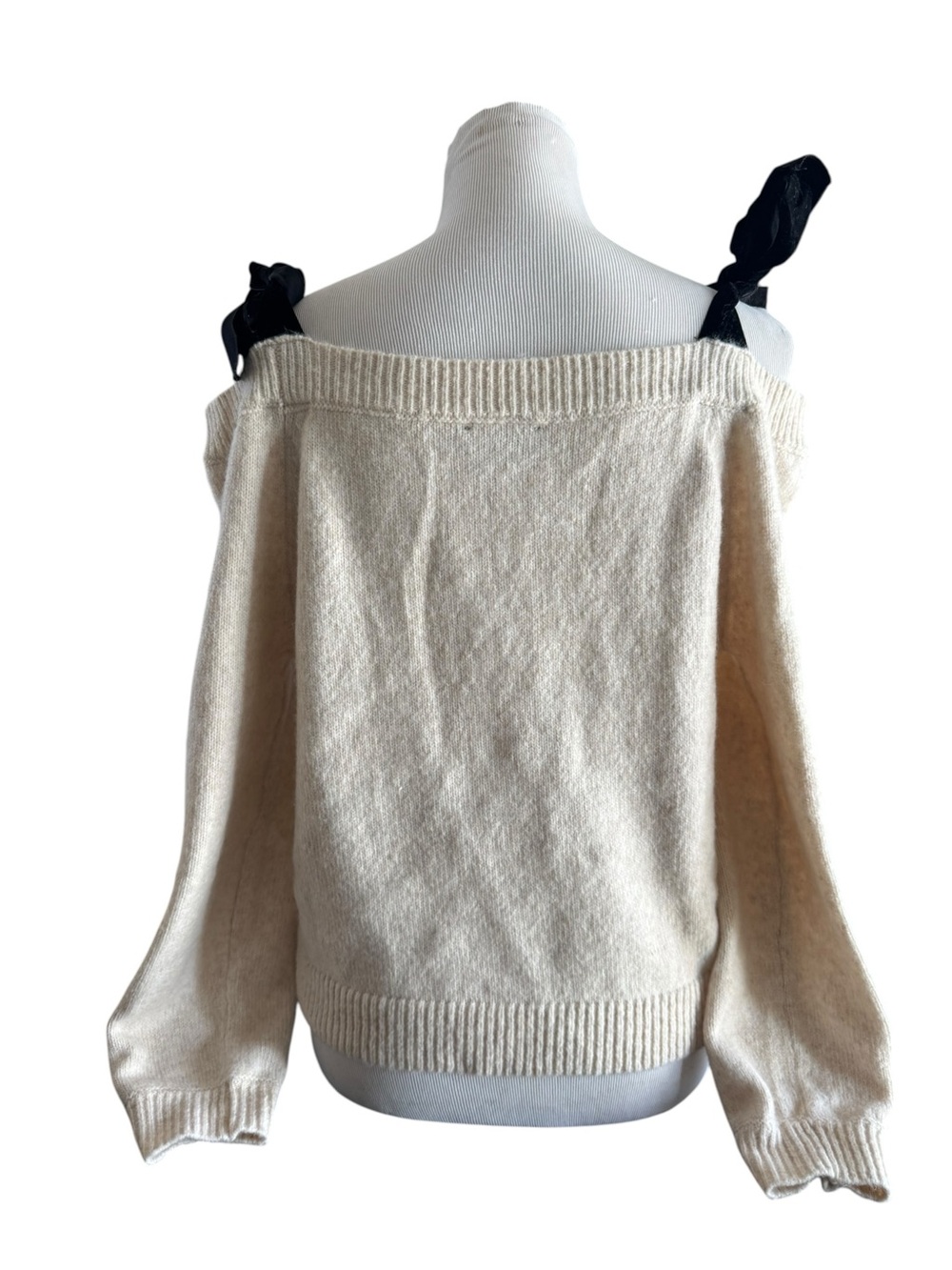 Vici Cream Off-Shoulder Button-Front Sweater with Black Bow Straps Size M - Picture 4 of 11